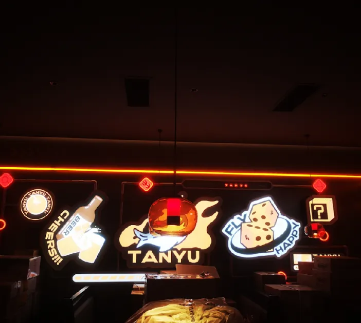 What Are Some Creative and Effective Business Sign Ideas for 2025?
