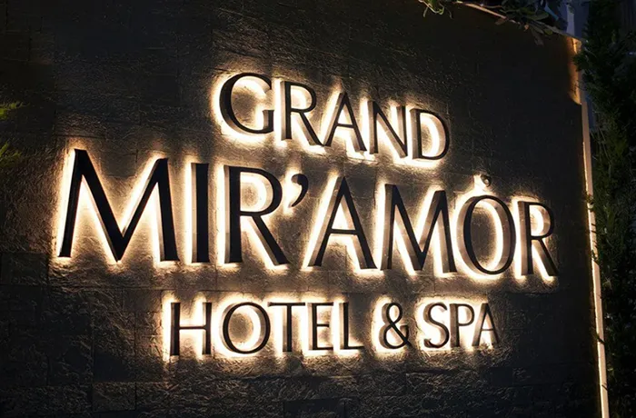 Thanks to the Hisign team for their excellent work! The client loved this sign and was very impressed with the signage.